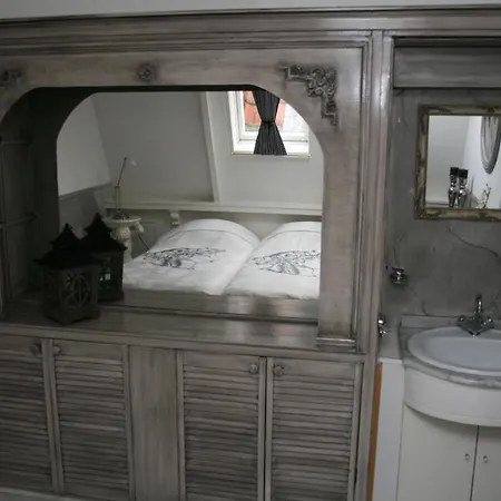 Onassis Bed & Breakfast *