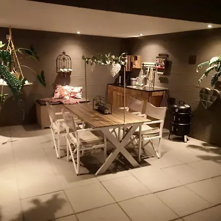 Onassis Bed & Breakfast *