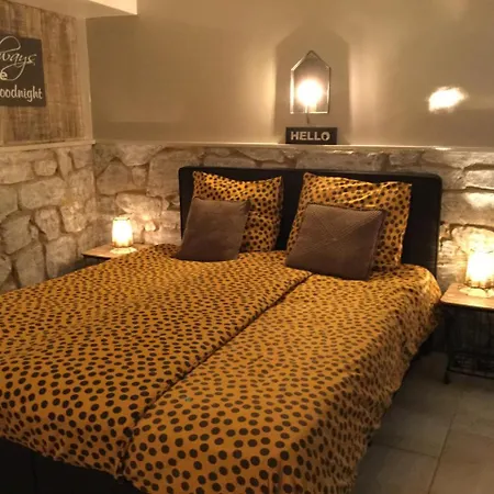 Onassis Bed & Breakfast Alkmaar