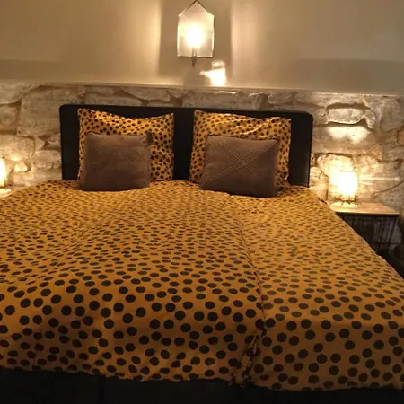 Onassis Bed & Breakfast *